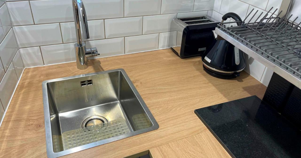 Stunning Luxury Apartment In Central Лімінгтон Екстер'єр фото