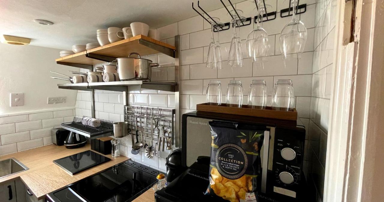 Stunning Luxury Apartment In Central Лімінгтон Екстер'єр фото